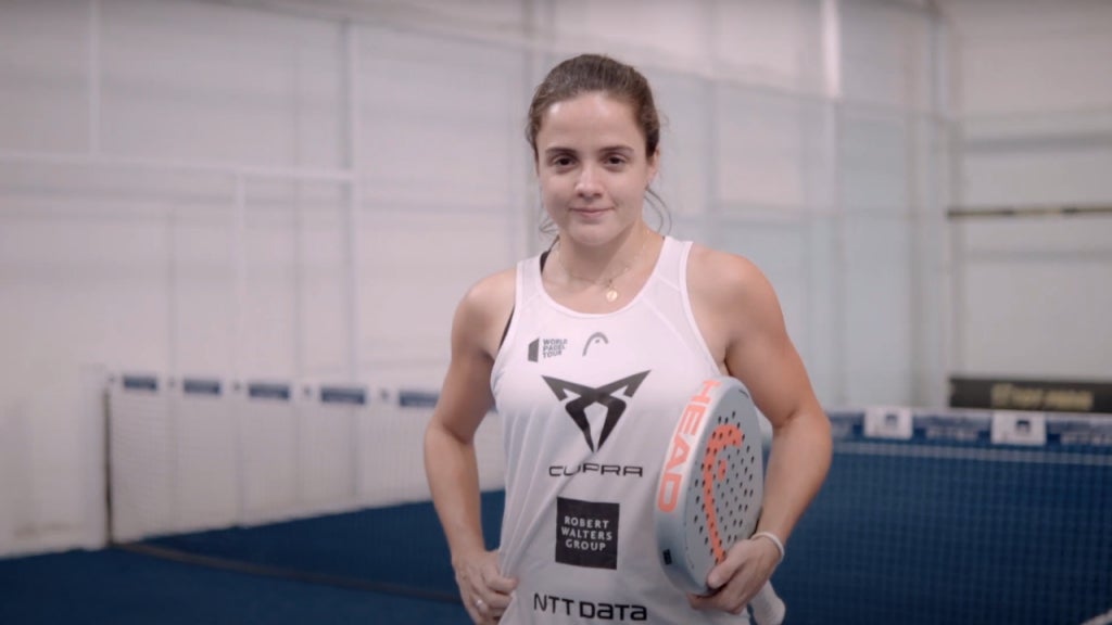 Paula Josemaría padel champion powered by Robert Walters